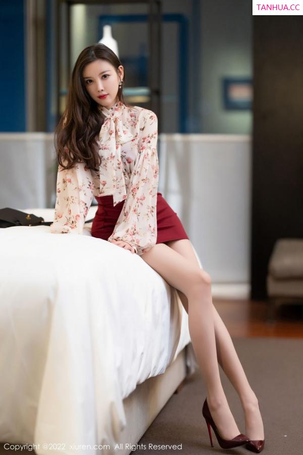 杨晨晨 sugar小甜心CC [XiuRen]高清写真图 2022.04.19 No.4892 杨晨晨Yome第4张图片